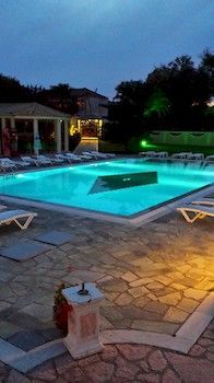קאבוס South Coast Hotel מראה חיצוני תמונה
